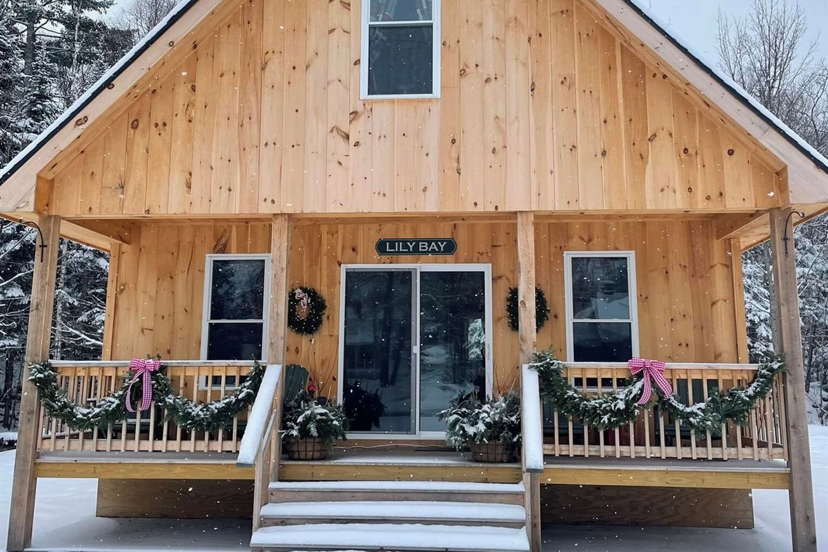 Pine Tree Lodge - Lily Bay Cabin